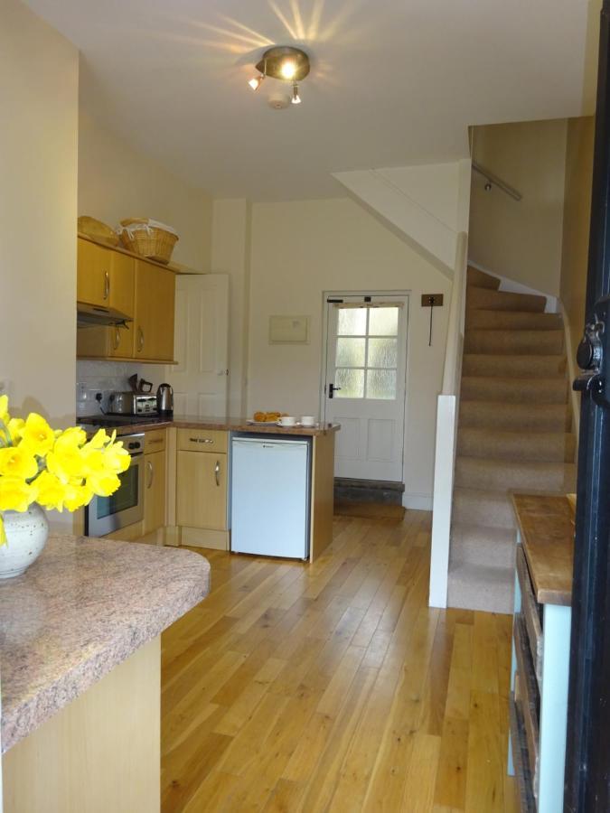 Glasbury Glanhenwye Courtyard Cottages מראה חיצוני תמונה