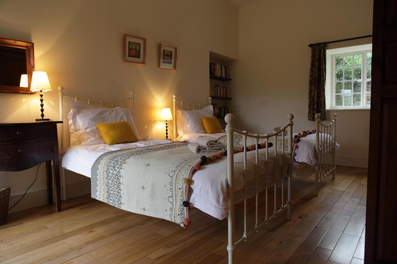 Glasbury Glanhenwye Courtyard Cottages מראה חיצוני תמונה