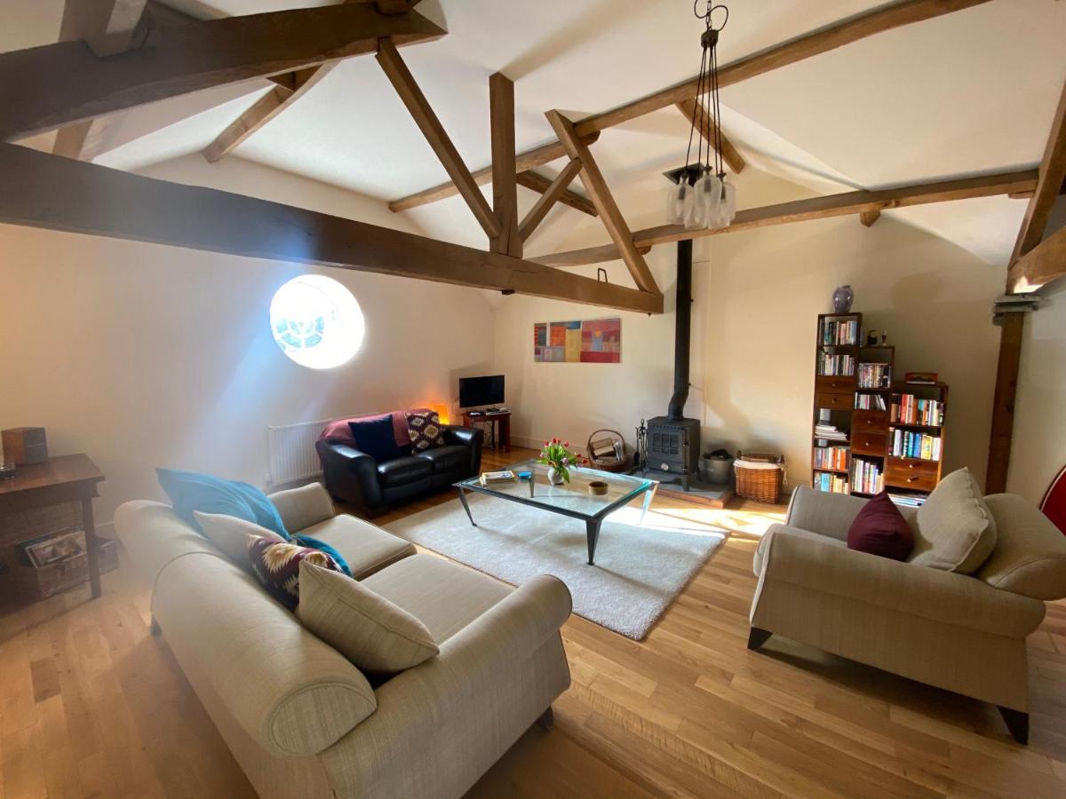 Glasbury Glanhenwye Courtyard Cottages מראה חיצוני תמונה