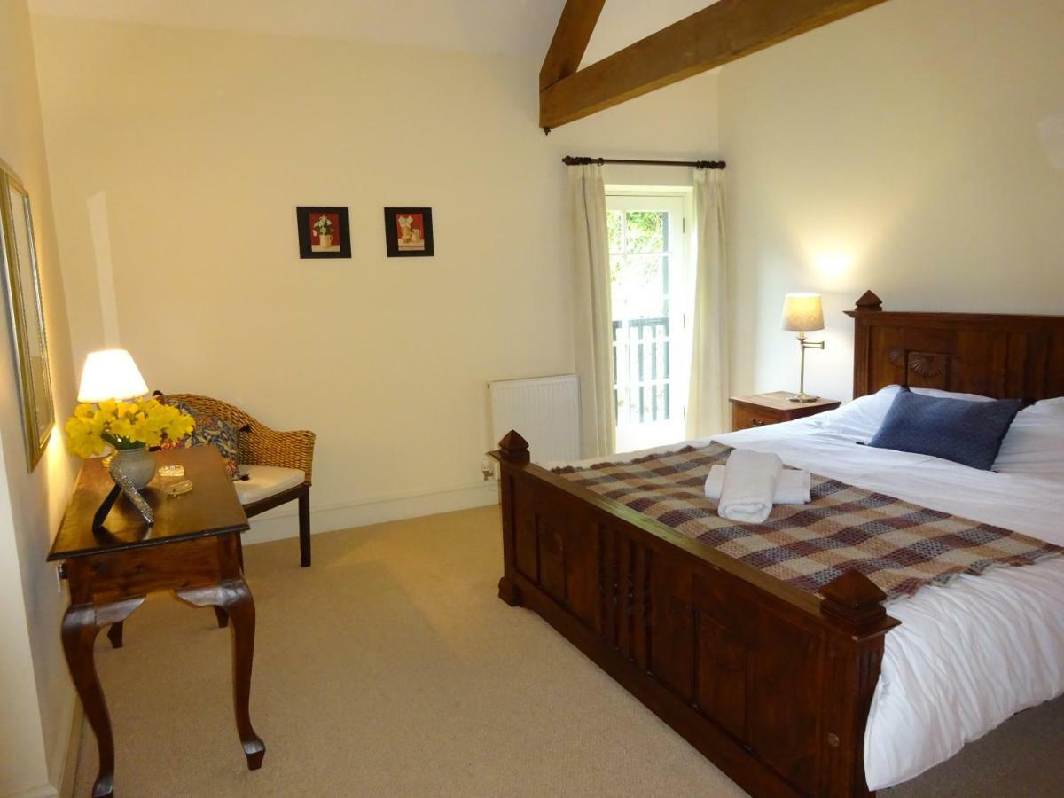 Glasbury Glanhenwye Courtyard Cottages מראה חיצוני תמונה