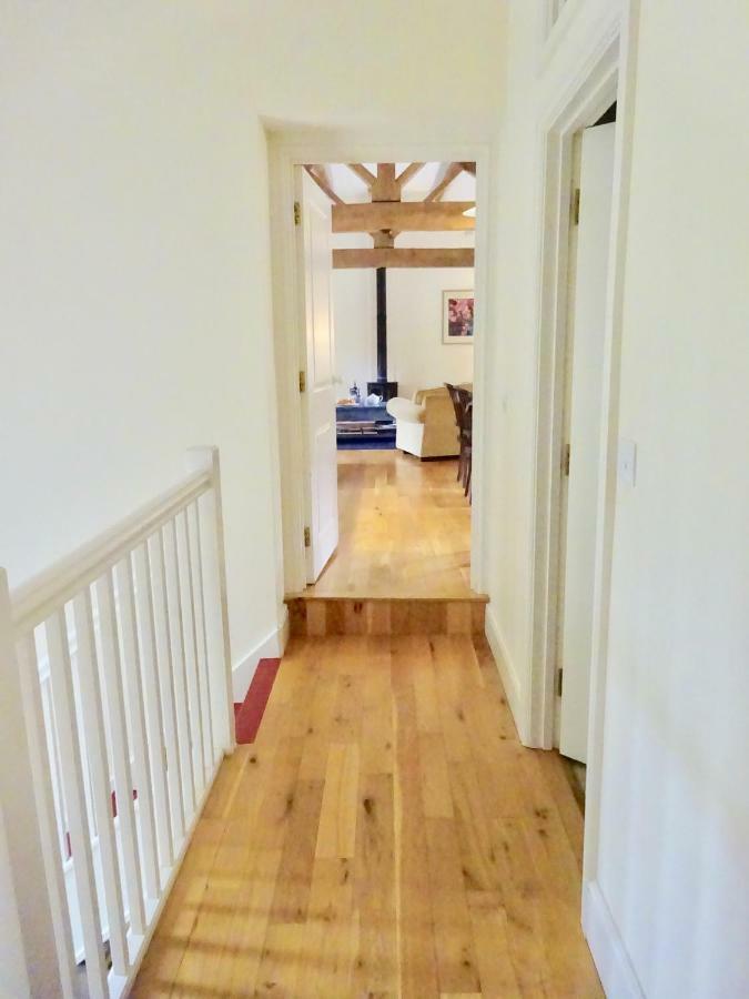 Glasbury Glanhenwye Courtyard Cottages מראה חיצוני תמונה