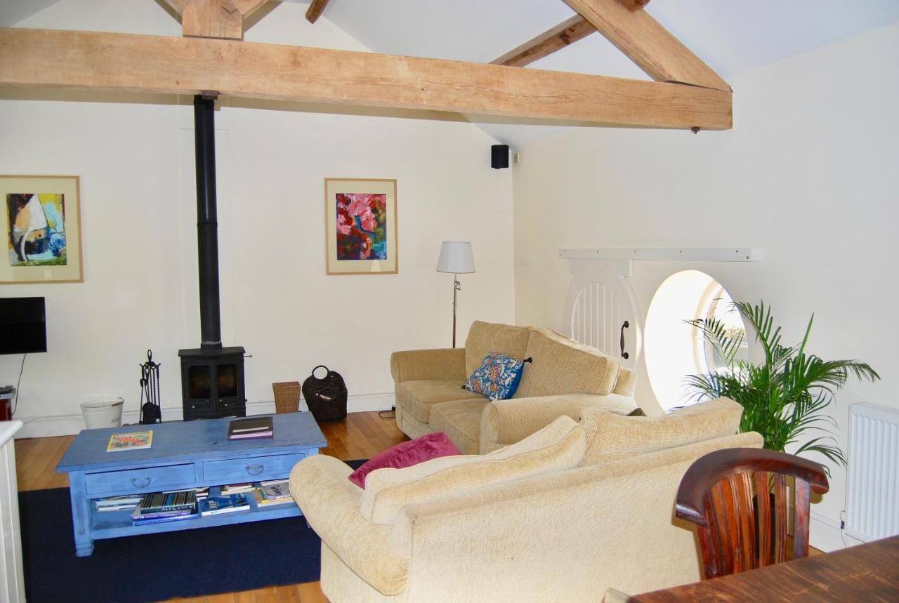 Glasbury Glanhenwye Courtyard Cottages מראה חיצוני תמונה